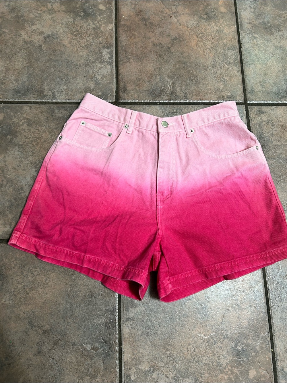 Old school Y2K Women’s Pink Ombre Denim Shorts